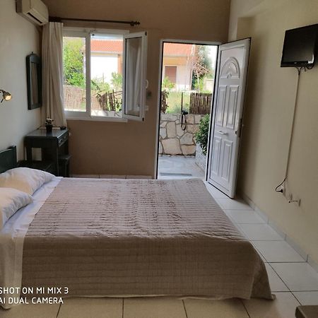 Theodora Studios & Apartments Skala  Luaran gambar