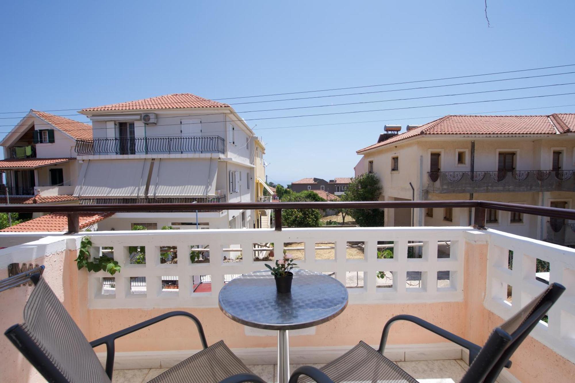 Theodora Studios & Apartments Skala  Luaran gambar