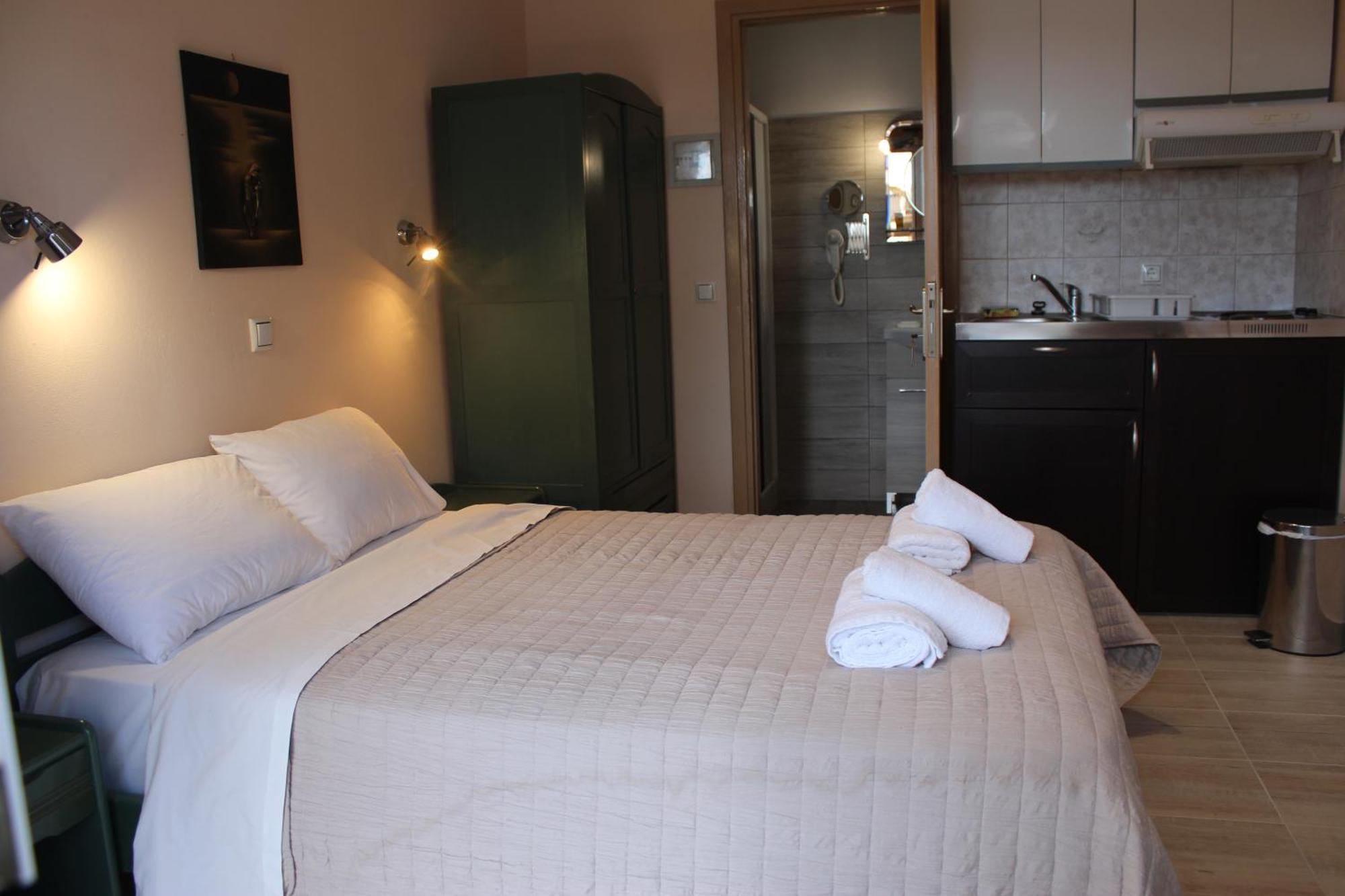 Theodora Studios & Apartments Skala  Luaran gambar